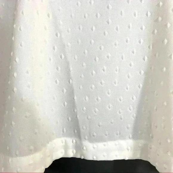 NWT Bar III White Textured Laser Cut Embroidered Diamond Cropped Blouse Size L - Picture 5 of 13